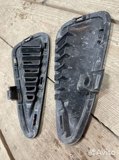 Решетка в передний бампер Toyota Camry 55