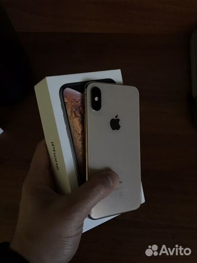 iPhone Xs, 64 ГБ
