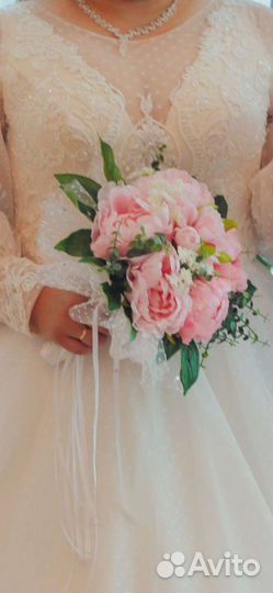 Свадебное платье