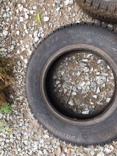 Goodyear UltraGrip 500 185/70 R14 88T