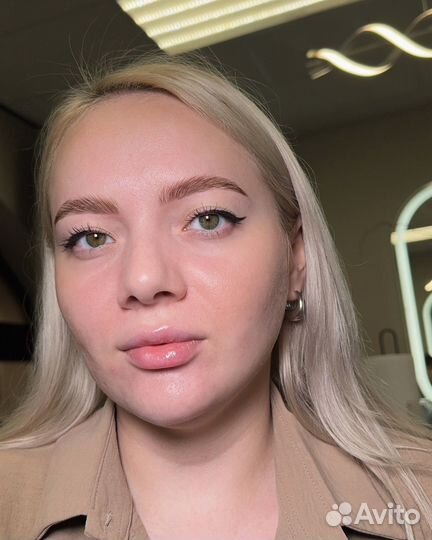 Мастер бровист