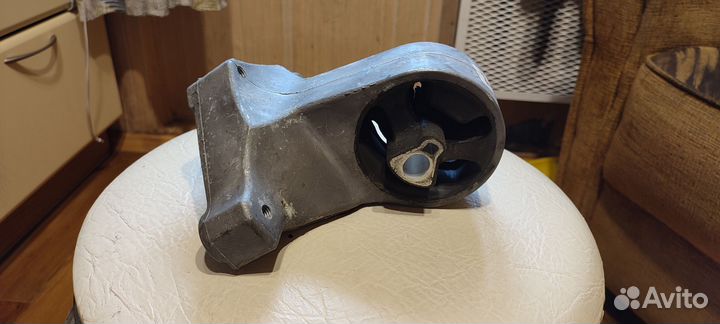 Chrysler sebring 2.4 опора двигателя перед