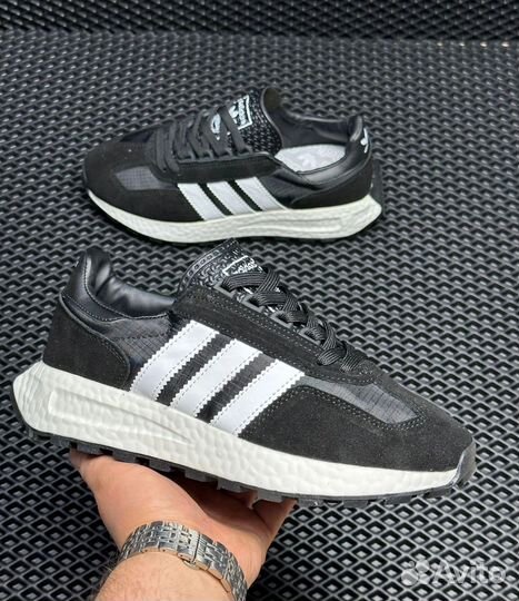 Кроссовки adidas retropy