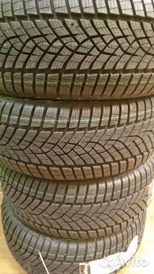 Goodyear UltraGrip Performance+ 195/50 R15 82S