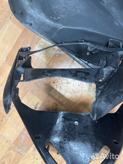 Подклювник дио 18