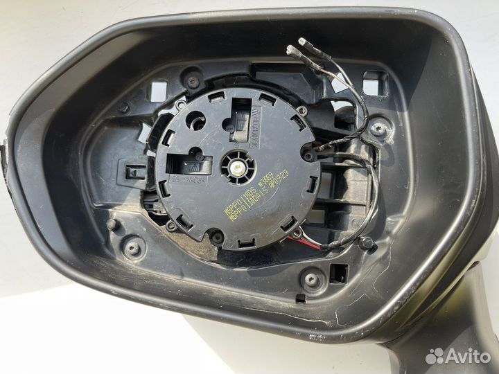 Зеркало левое тойота corolla 210