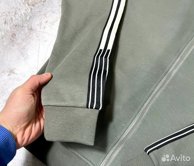 Спортивные костюмы Balenciaga