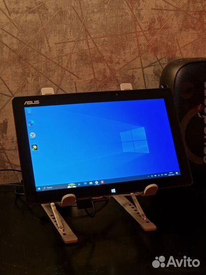 Планшет на windows Asus (i7, 4/128Gb)
