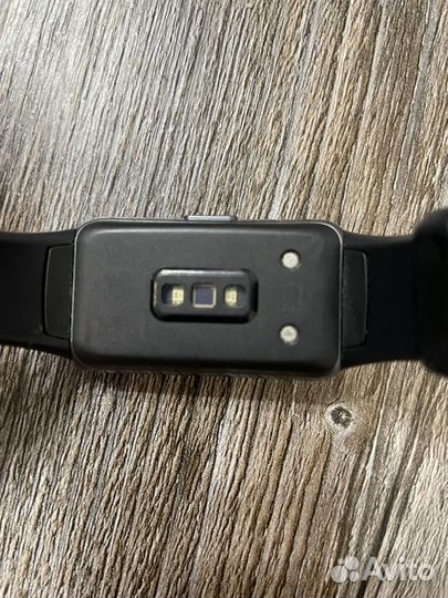 Фитнес-браслет Huawei Band 6