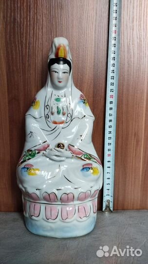 Китайская статуэтка