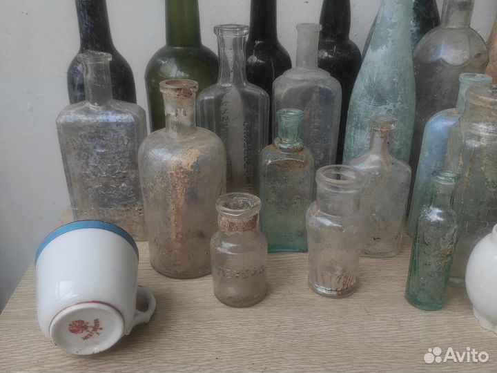 Бутылки стеклянные 19 век