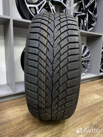 Continental WinterContact TS 870 P 235/40 R19 96V