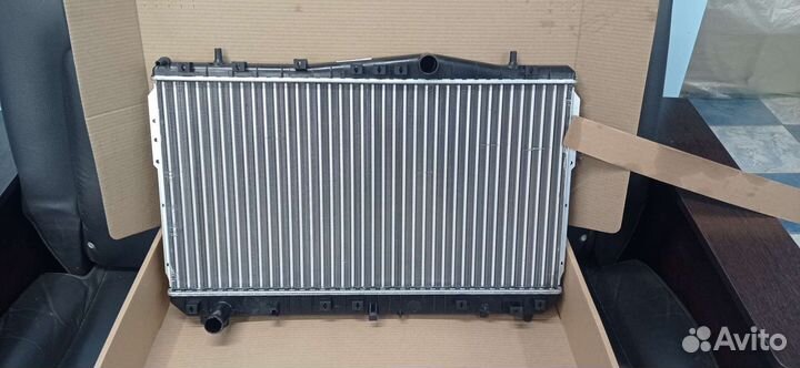 Радиатор охлаждения Chevrolet Lacetti 04-13 МКПП
