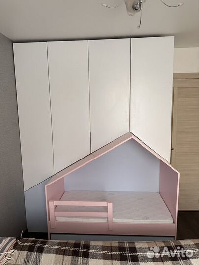 Детская стенка с кроваткой