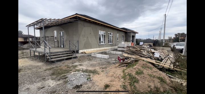 Дом 205 м² на участке 9,5 сот.