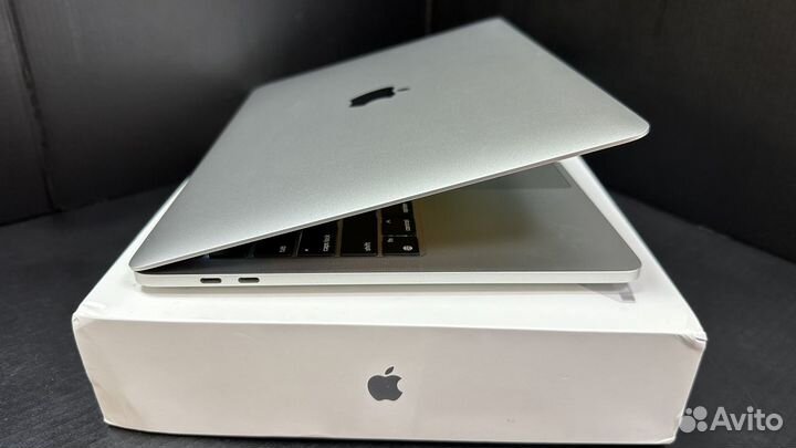 MacBook Pro 13 2020 M1 Кастом 8/512