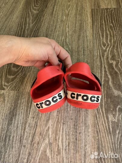 Сандали crocs