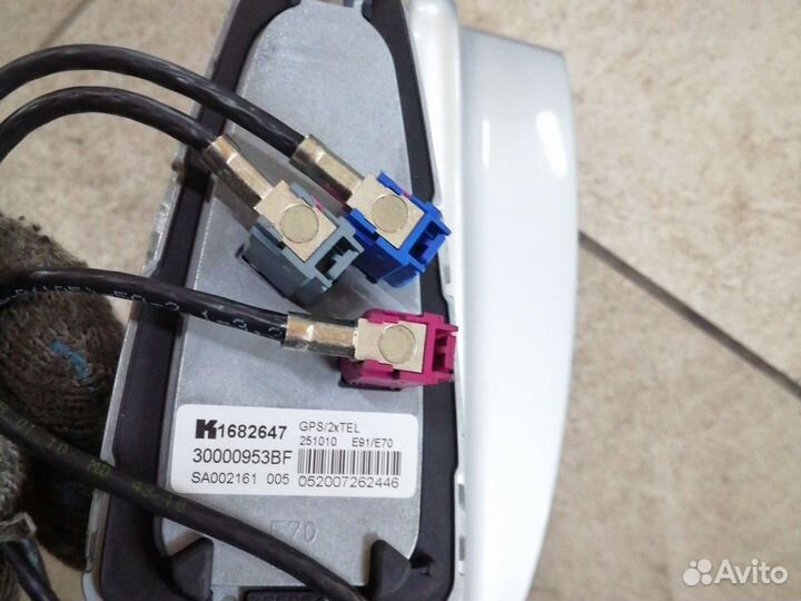 Антенна на крыше плавник на BMW X1 E84