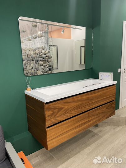 Тумба для ванной из шпона американского ореха