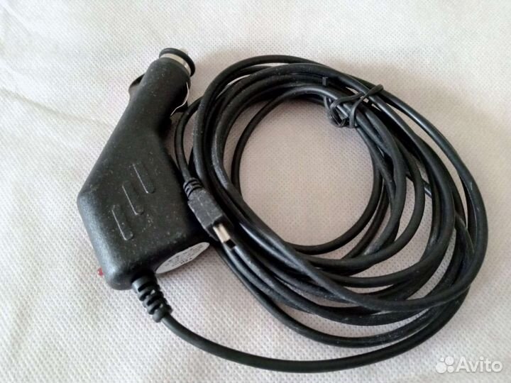 Автомобильная зарядка mini usb для регистратора