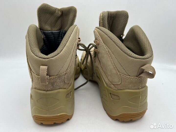 Тактические треккинговые ботинки lowa