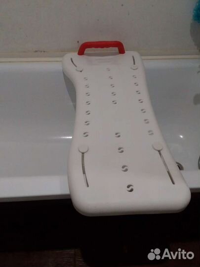 Скамейка в ванную для пожилых