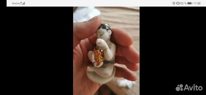 Фарфоровая статуэтка