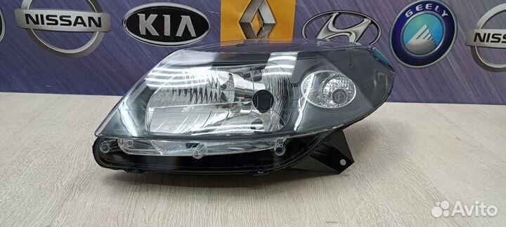 Фара Renault sandero stepway Лев