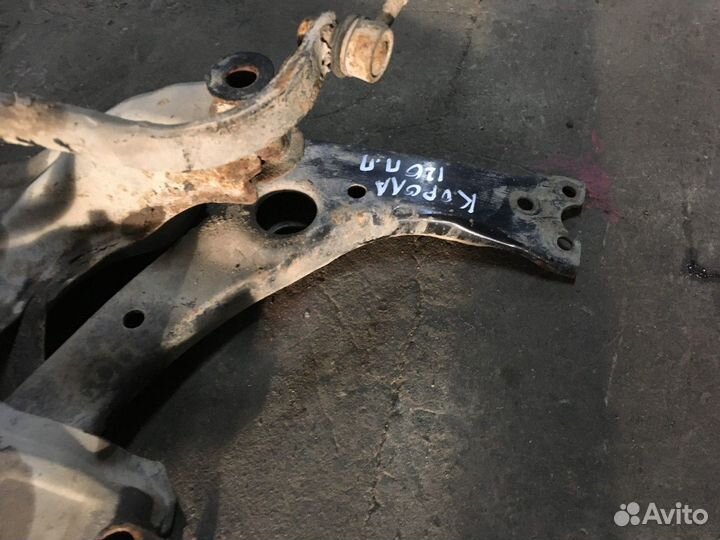 Рычаг подвески передний правый