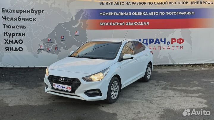 Фара противотуманная левая Hyundai Solaris 92207-H5000