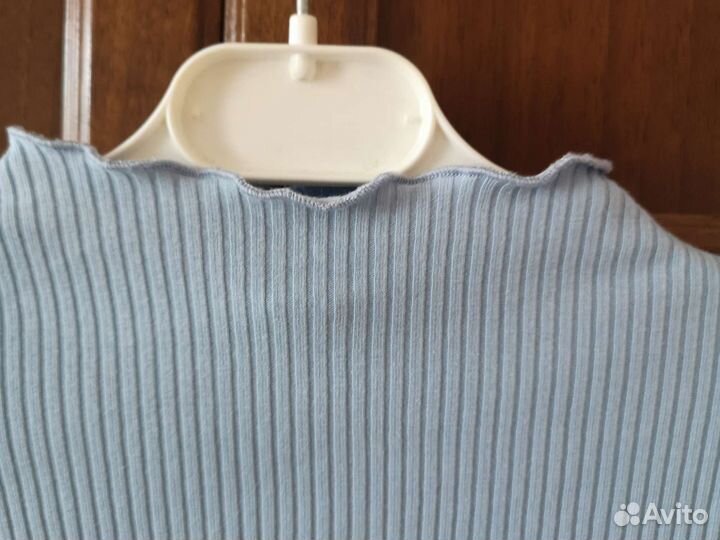 Водолазка голубая 140