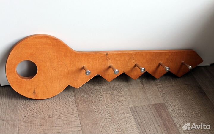 Ключница деревянная настенная