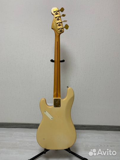 Fender Precision Special