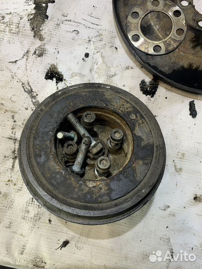 Шкив коленвала Volkswagen Sharan