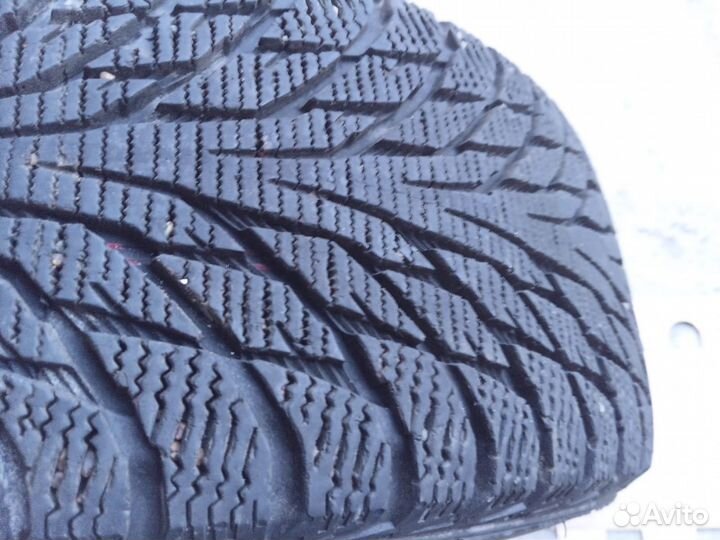 Nokian Tyres Hakkapeliitta R2 205/60 R16