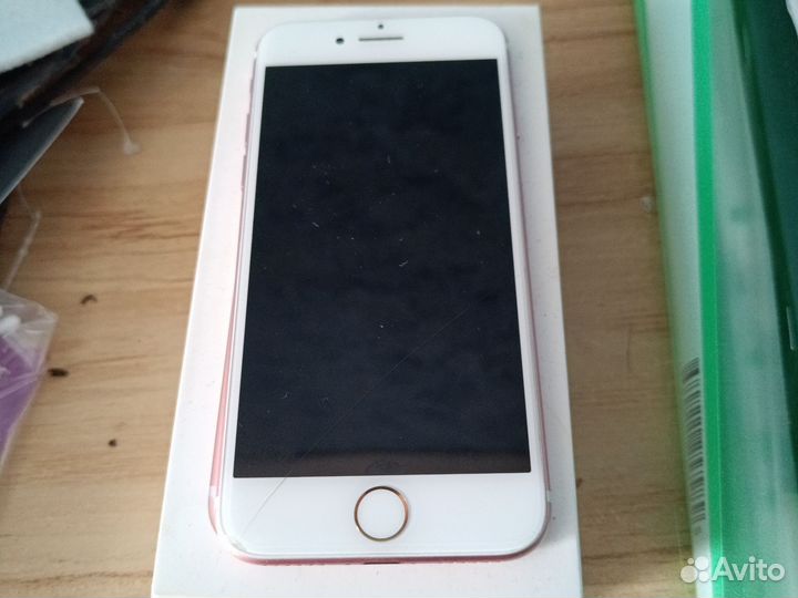 iPhone 7, 32 ГБ