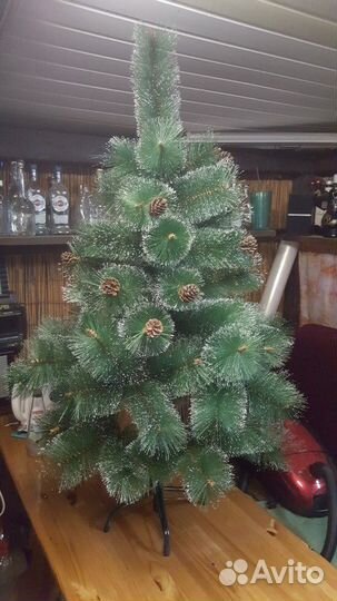 Искусственная ёлка на Новый год нат шишками 120см