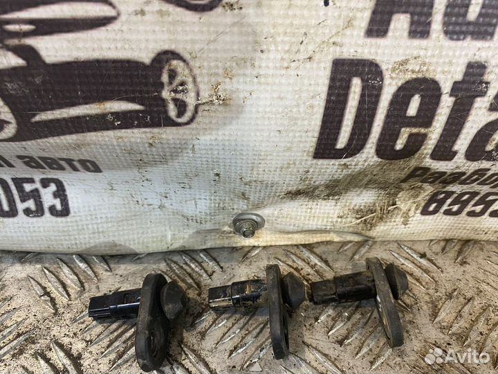 Концевики дверей toyota corolla 120