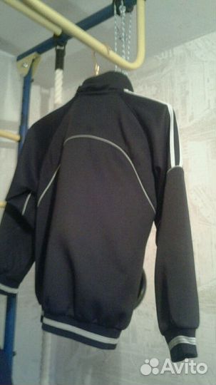 Костюм спортивный