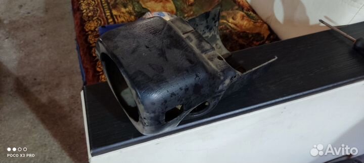 Кожух под рулевой mitsubishi carisma