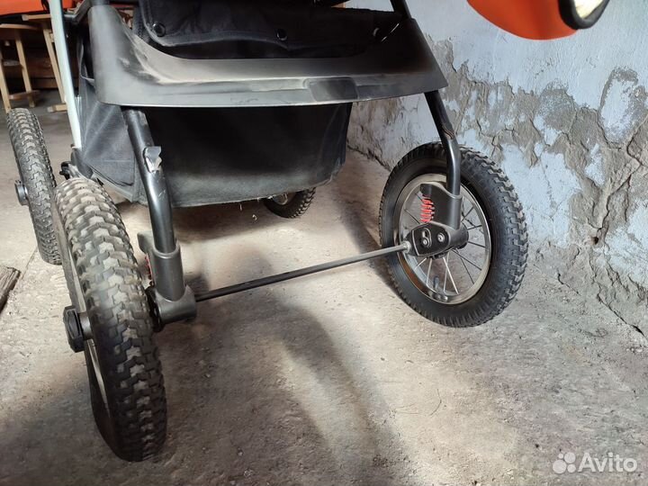 Коляска-трансформер детская