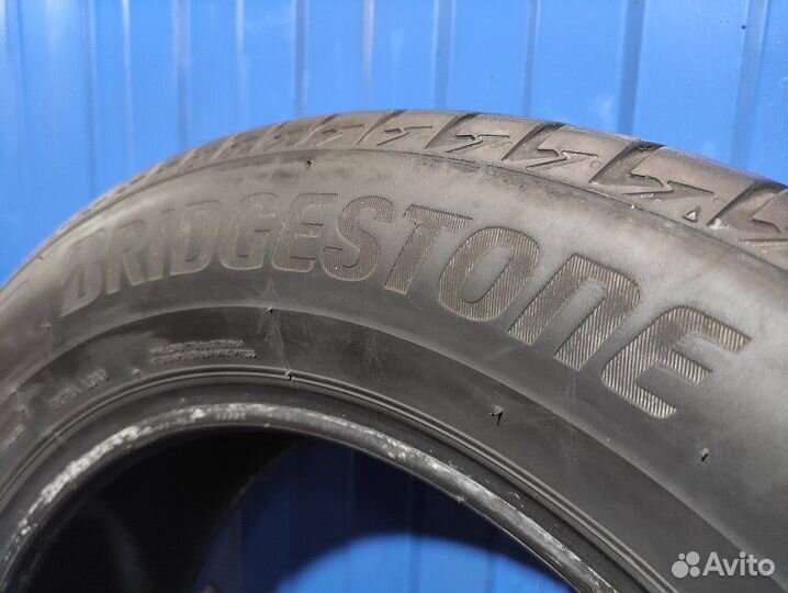 Bridgestone Turanza T005 215/60 R16