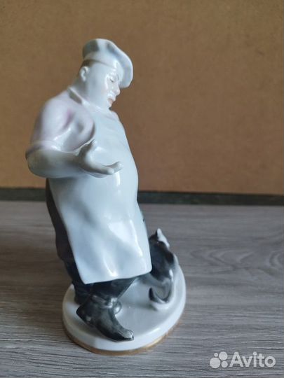 Статуэтка 