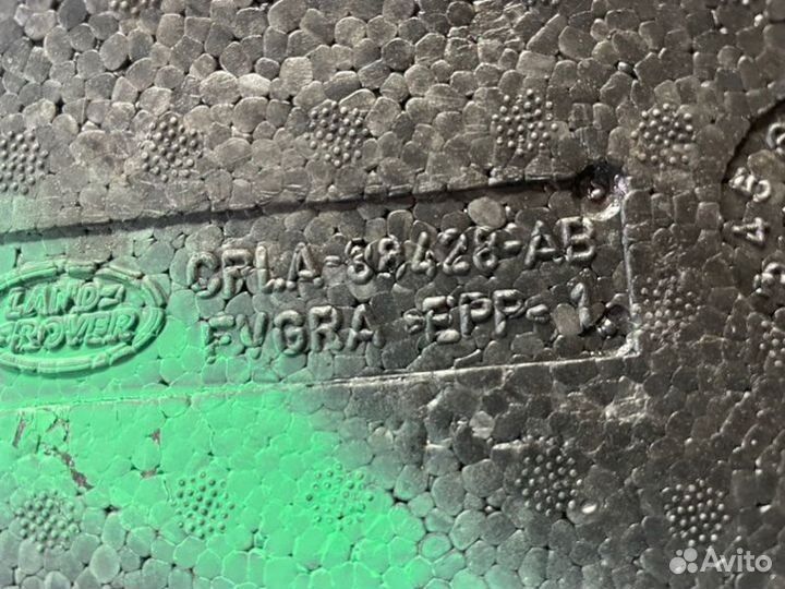 Абсорбер запасного колеса зад. Land Rover Range Ro