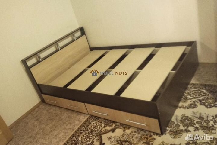 Кровать 140х200 с ящиками