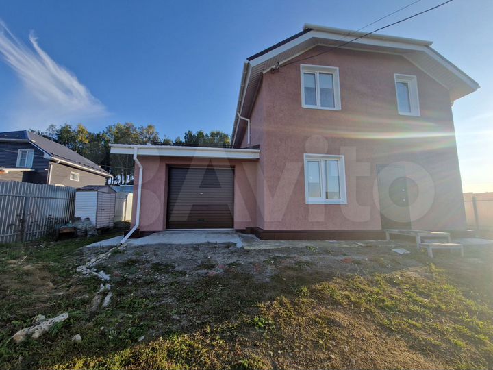 Дом 141 м² на участке 6,1 сот.