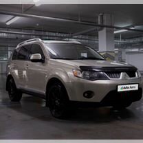 Mitsubishi Outlander 2.4 MT, 2008, 297 175 км, с пробегом, цена 840 000 руб.