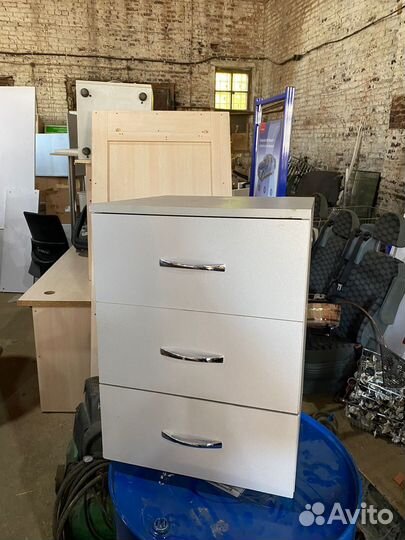 Тумба подкатная мебель для офиса