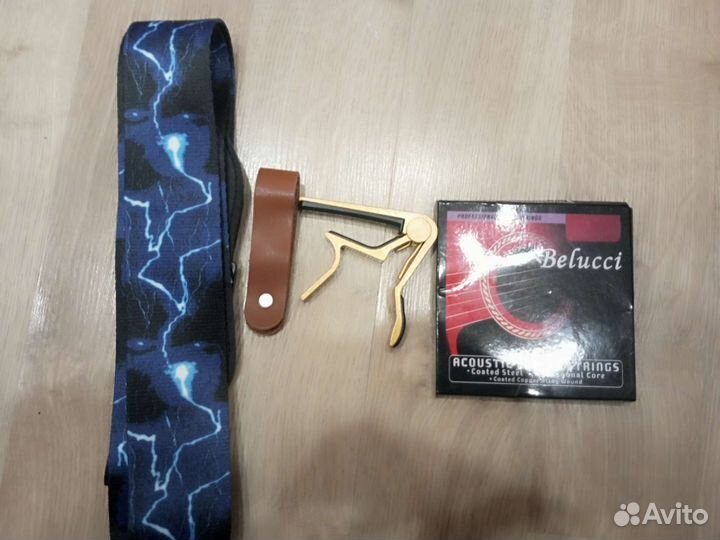 Акустическая гитара belucci