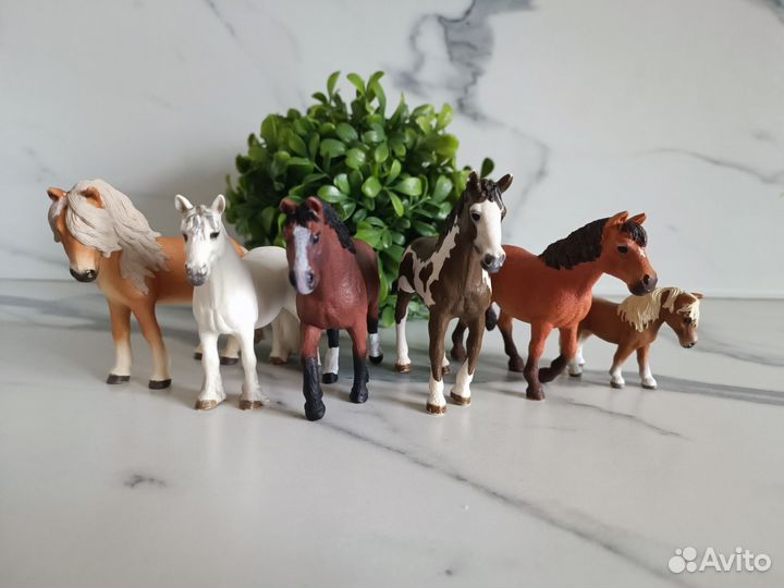 Фигурки Schleich пони